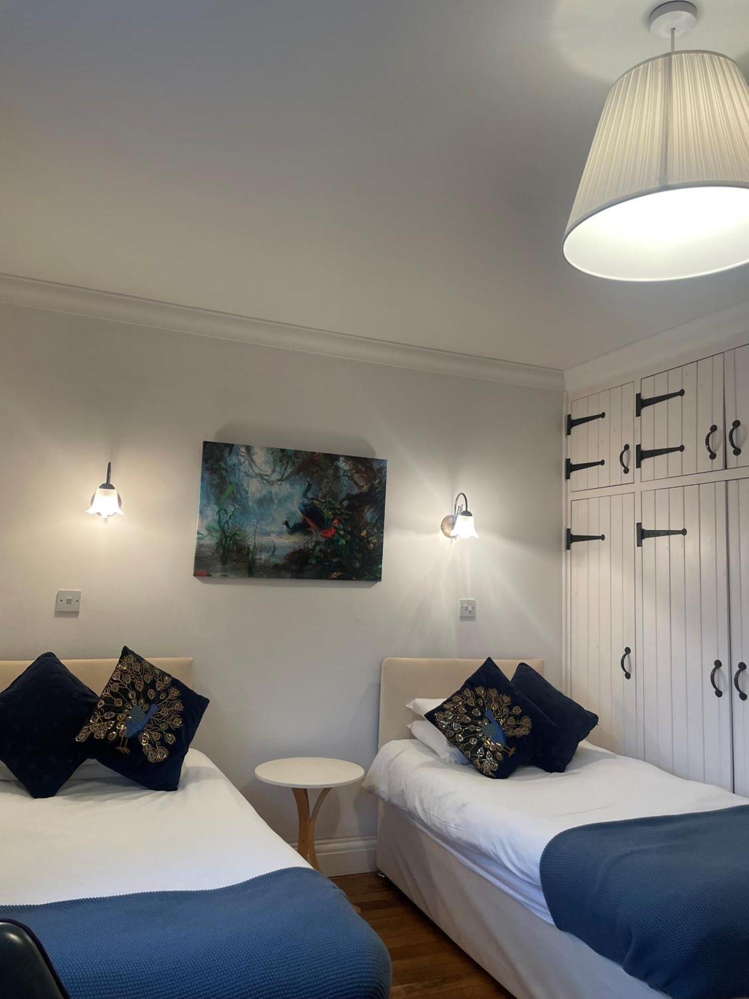 Old Selden Farm B&B Clapham  Bagian luar foto