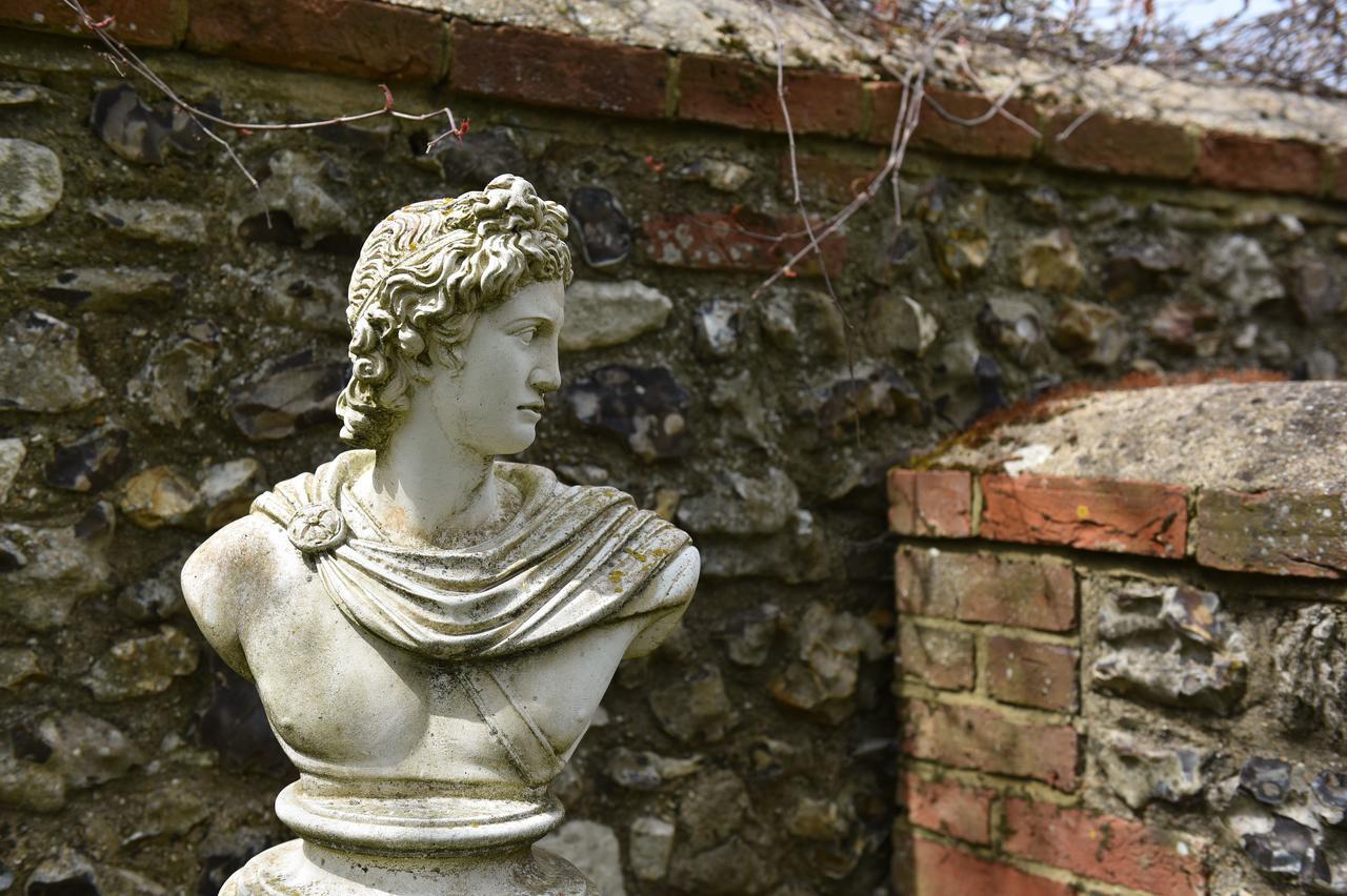 Old Selden Farm B&B Clapham  Bagian luar foto