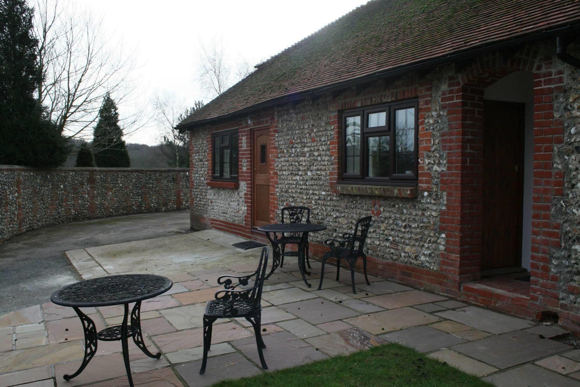 Old Selden Farm B&B Clapham  Bagian luar foto