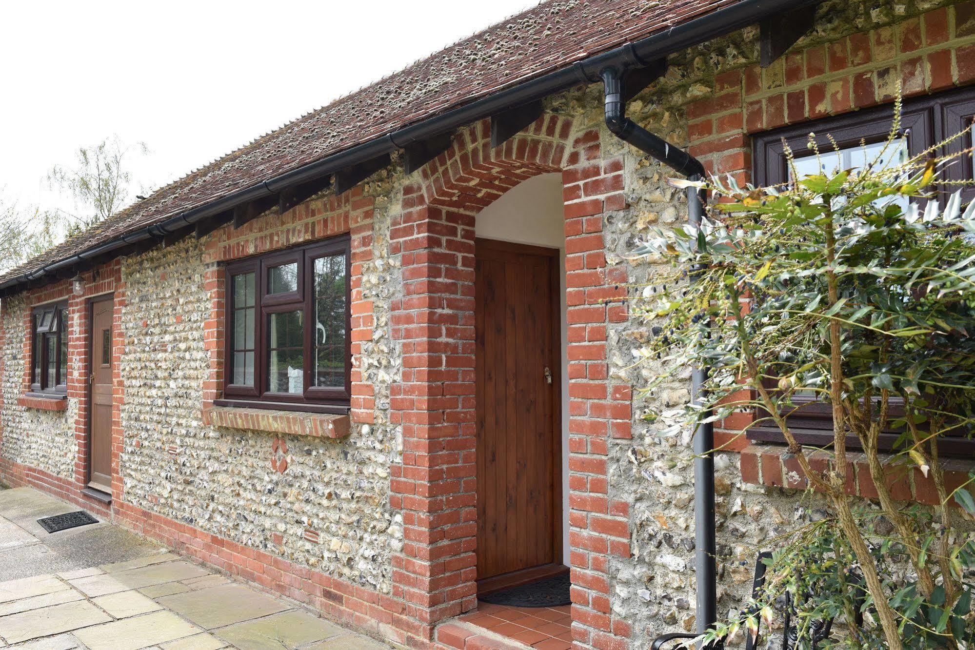 Old Selden Farm B&B Clapham  Bagian luar foto